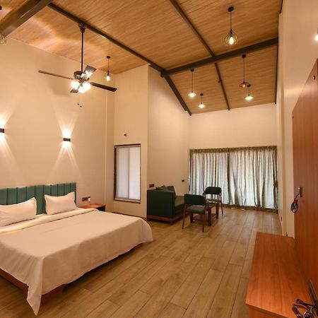 E&G Green Courts Resort At Koroli Hill Station Nashik Exterior foto
